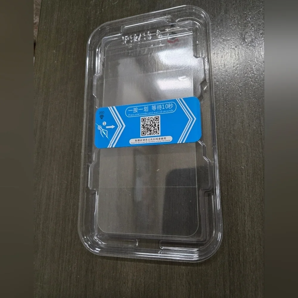 I Phone 12/13 6.1  Tempered Glass Full Cover NWT